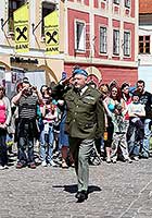 Připomínka výročí ukončení 2. světové války a slavnostní nástup Modrých baretů, náměstí Svornosti Český Krumlov, 7. května 2011, foto: Lubor Mrázek (6/20)
