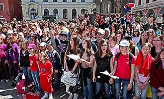 Připomínka výročí ukončení 2. světové války a slavnostní nástup Modrých baretů, náměstí Svornosti Český Krumlov, 7. května 2011, foto: Lubor Mrázek (19/20)