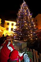 1. adventní neděle - hudebně poetické otevření adventu a rozsvícení vánočního stromu, 1.12.2013, foto: Lubor Mrázek (16/16)