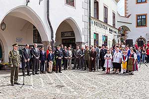 Slavnostní akt u příležitosti 70. výročí konce II. světové války, náměstí Svornosti Český Krumlov, 8.5.2015, foto: Lubor Mrázek (12/36)