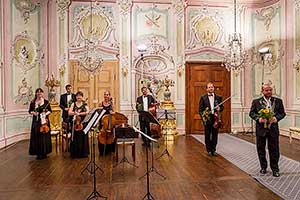 Adamus Ensemble - pocta mistru Sukovi, 3.7.2015, Festival komorní hudby Český Krumlov, foto: Lubor Mrázek (15/16)