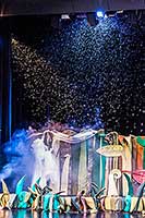 Zimní příhody včelích medvídků - adventní pohádka v Městském divadle Český Krumlov, 3. adventní neděle 13.12.2015, foto: Lubor Mrázek (2/28)