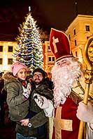 Mikulášská nadílka 4.12.2016, Advent a Vánoce v Českém Krumlově, foto: Lubor Mrázek (32/48)