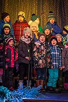 Společné zpívání u vánočního stromu, 3. adventní neděle 11.12.2016, foto: Lubor Mrázek (17/44)