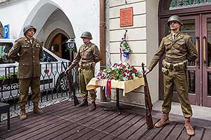 Uctění památky účastníků 2. světové války, foto: Lubor Mrázek (32/40)