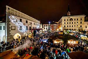 1. adventní neděle - otevření Adventu spojené s rozsvícením vánočního stromu, Český Krumlov 1.12.2019, foto: Lubor Mrázek (28/56)