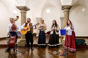 Kapka - tradiční vánoční koncert českokrumlovské folkové kapely 15.12.2019, foto: Lubor Mrázek (6/16)