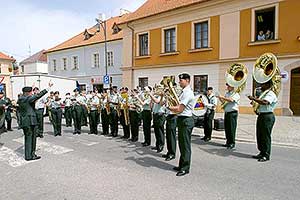 Oslavy osvobození v roce 2004 podbarvila americká hudba, foto: Lubor Mrázek (1/3)
