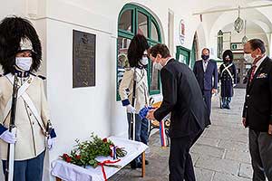 Uctění památky obětí u příležitosti 75. výročí konce 2. světové války 8.5.2020, foto: Lubor Mrázek (12/32)