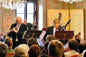 Komorní orchestr Bonn-Holzlar - benefiční koncert pro Den handicapem 2006, 29. dubna 2006, Prokyšův sál, Horní ul. 155, Český Krumlov, foto: Lubor Mrázek (47/48)