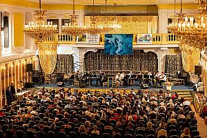 "Naše město žije uměním" - slavnostní koncert k 240. výročí ZUŠ Český Krumlov, Zámecká jízdárna 13. května 2022, foto: Lubor Mrázek (32/129)