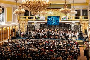 "Naše město žije uměním" - slavnostní koncert k 240. výročí ZUŠ Český Krumlov, Zámecká jízdárna 13. května 2022, foto: Lubor Mrázek (112/129)