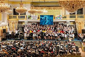"Naše město žije uměním" - slavnostní koncert k 240. výročí ZUŠ Český Krumlov, Zámecká jízdárna 13. května 2022, foto: Lubor Mrázek (121/129)