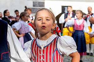 Svatováclavské slavnosti a Mezinárodní folklórní festival 2020 v Českém Krumlově, pátek 23. září 2022, foto: Lubor Mrázek (30/90)