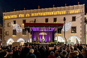 1. adventní neděle - otevření Adventu spojené s rozsvícením vánočního stromu, Český Krumlov 27.11.2022, foto: Lubor Mrázek (22/39)