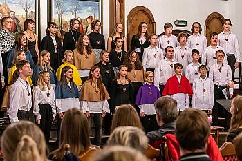 Čas radosti, veselosti - předvánoční koncert Medvíďat s hosty, ZUŠ Český Krumlov 17. 12. 2022, foto: Lubor Mrázek (9/32)