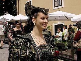 Hlavní průvod, Slavnosti pětilisté růže 20. - 22. června 2003, foto: Lubor Mrázek (32/43)