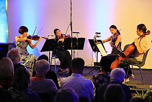 Pocta Brahmsovi - smyčcové kvarteto a violoncellistka Meehae Ryo, Festival Krumlov 30.7.2023, foto: Libor Sváček (1/14)
