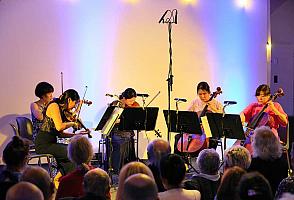 Pocta Brahmsovi - smyčcové kvarteto a violoncellistka Meehae Ryo, Festival Krumlov 30.7.2023, foto: Libor Sváček (12/14)
