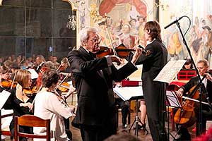 Josef Suk a Krumlovský komorní orchestr, 1.7.2009, Festival komorní hudby Český Krumlov, foto: Lubor Mrázek (7/12)